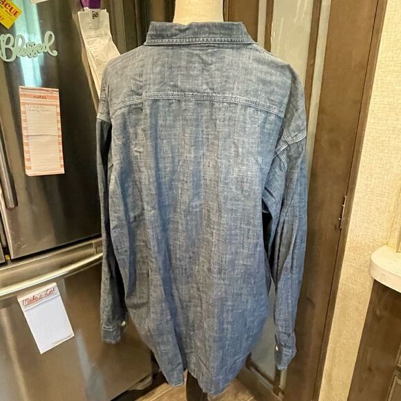 Jos A Bank Shirt  - Picture 4 of 5